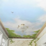Невероятный дизайн натяжного потолка на балконе