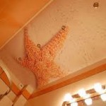 Текстурный потолок с необычным рисунком